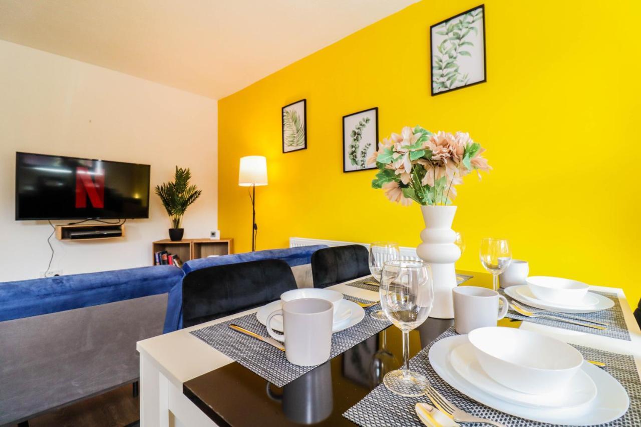Spacious 1 Bed Flat-Free Parking Hillingdon Eksteriør bilde